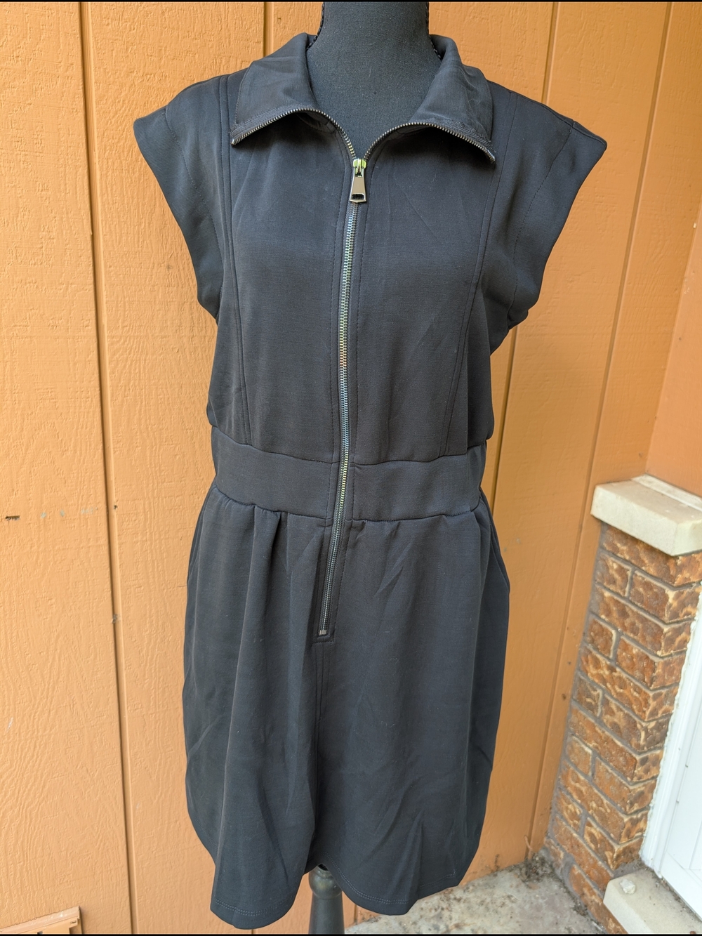 Ariella Women's Black Zip-Front Scuba Dress Medium